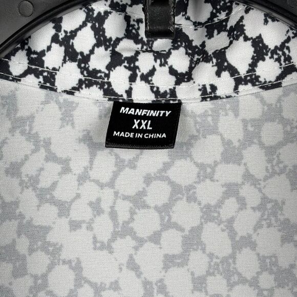 Manfinity button up short sleeve man’s shirt XXL black white geometric pattern - Picture 2 of 8